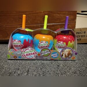 Candy Apple Fruity Scented Bubbles 3 CT